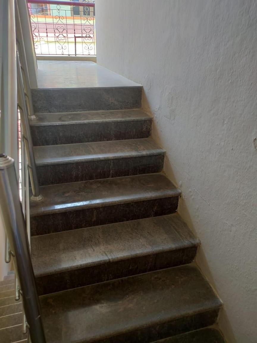 نزل فيلوريفي Sri Vari Residency المظهر الخارجي الصورة
